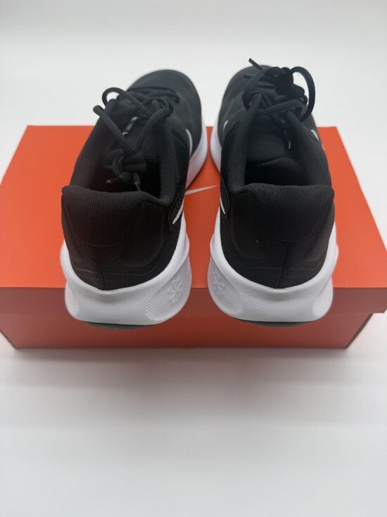 New Nike Revolution 7 Shoes Mens Size 13 Black White Running Comfort FB2207 001 main image 8